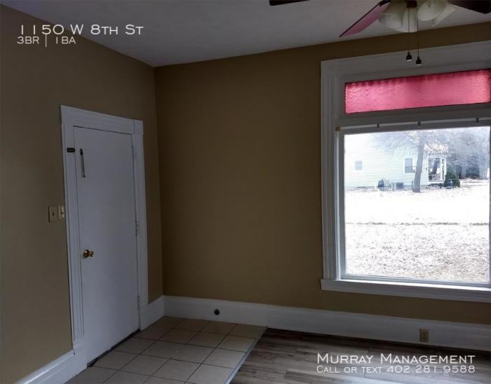 1150 W 8th St - Photo 3 of 23
