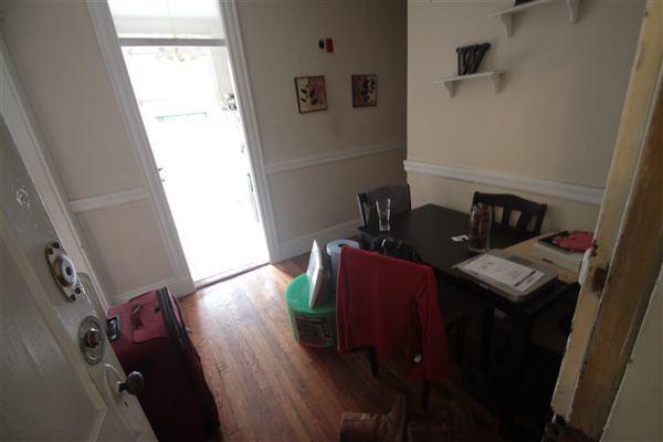 14 Lothian Rd - Photo 2 of 6