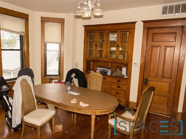 Barry and Racine - Photo 3 of 6