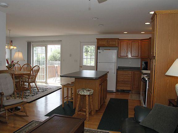 16 E Atlantic Ave - Photo 3 of 14