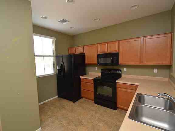 3303 S Lakeside Ridge Loop - Photo 3 of 7