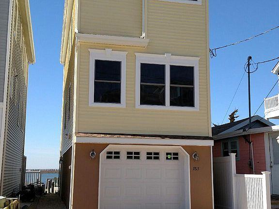 1815 Bay Ter - Photo 3 of 10