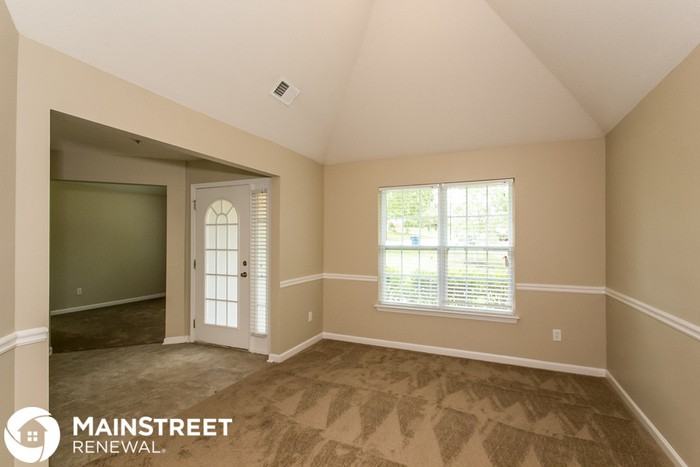 400 Canoga Court - Photo 2 of 15