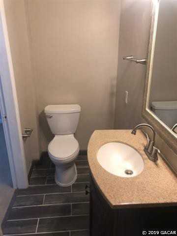 915 Ne 8th Ave - Photo 2 of 23