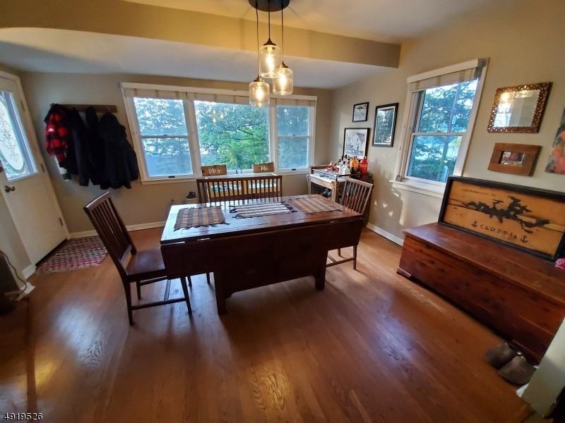 138 Mcgregor Ave - Photo 2 of 11