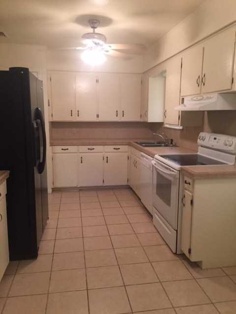 514 E Mitcham St - Photo 2 of 5