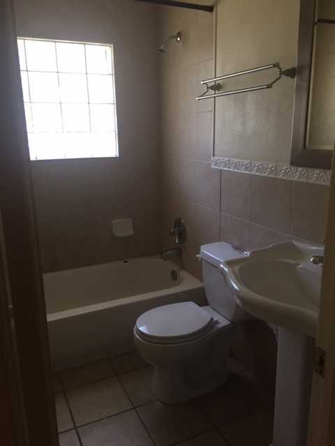 514 E Mitcham St - Photo 3 of 5