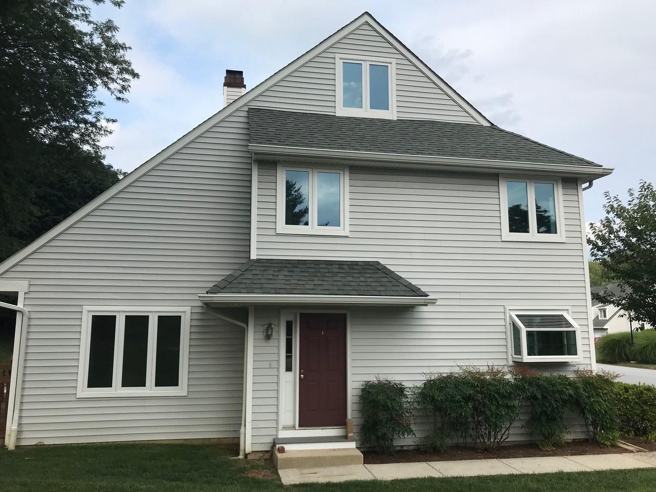 77 E Jonathan Court - Photo 2 of 19