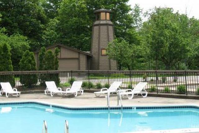 Lighthouse Pointe Apartments 10930 Lighthouse Drive, Belleville, MI