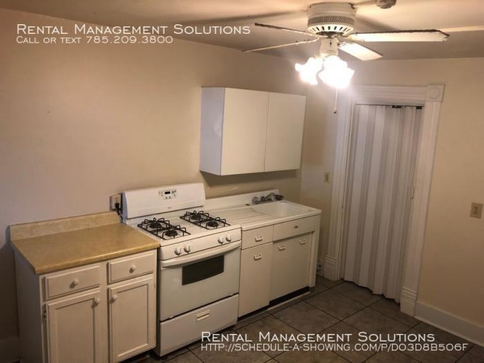 802 Sw 12th - Photo 2 of 8