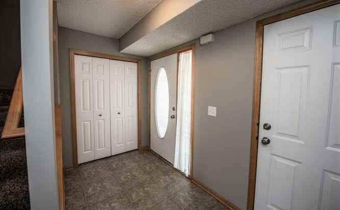 9080 Prairie St - Photo 2 of 23