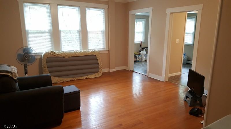 32 Tisco Ave - Photo 2 of 15