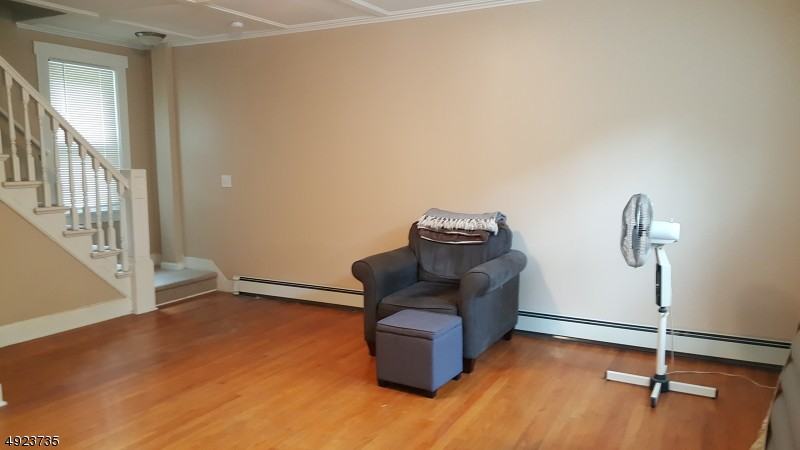 32 Tisco Ave - Photo 3 of 15