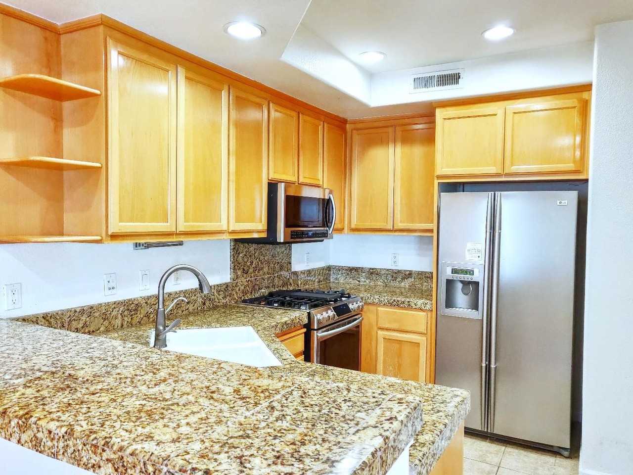 2576 Heron Ct - Photo 2 of 15