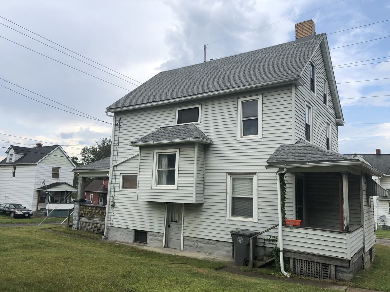 343 Lansing Ave - Photo 2 of 20