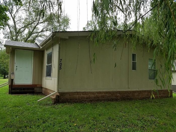 705 North Cayuga Street - Photo 2 of 36