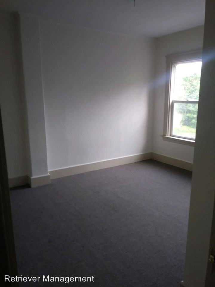 44 Central Street Apartments in Claremont, NH 03743 Zumper