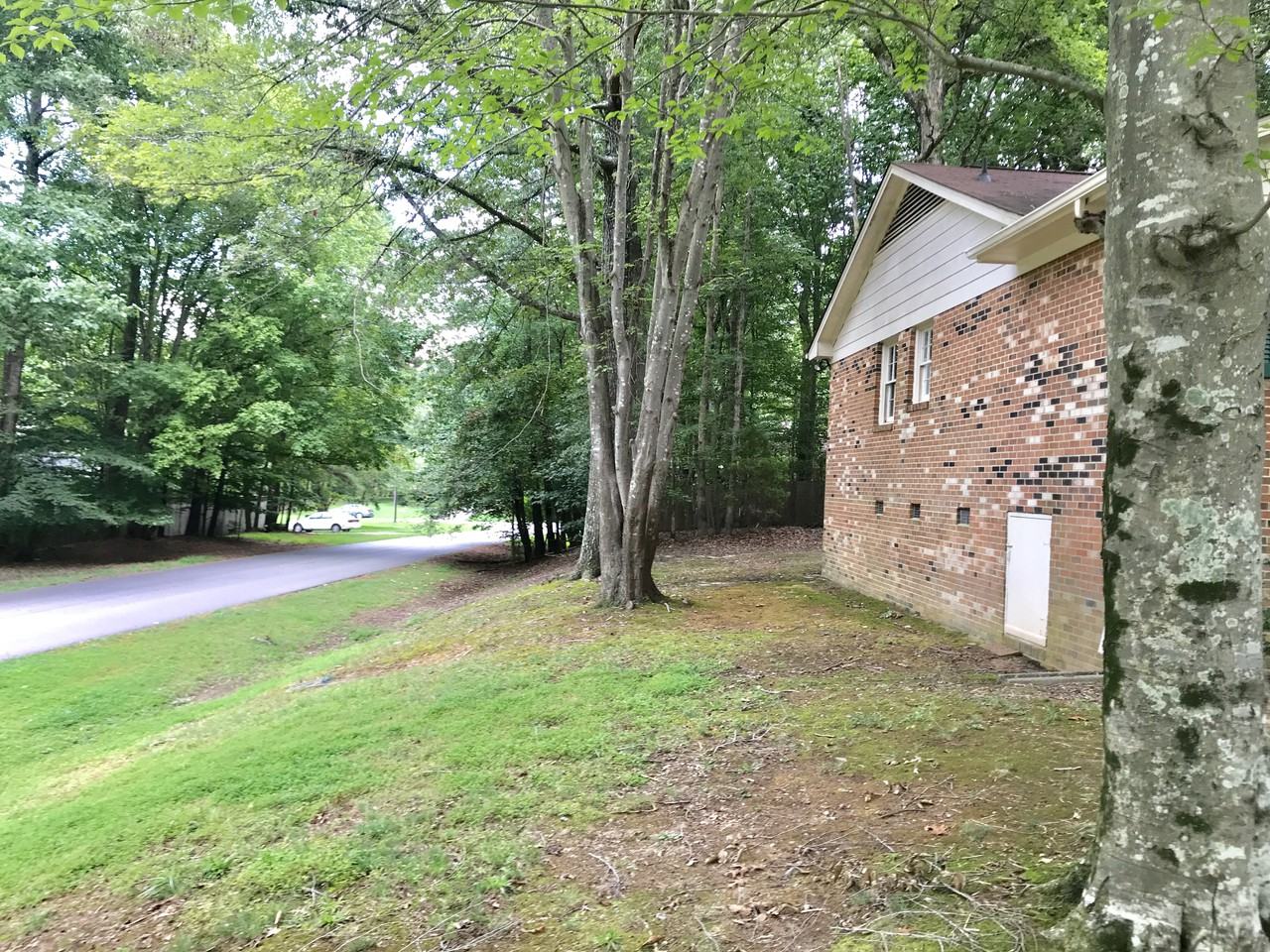 720 Clarion Drive - Photo 2 of 24