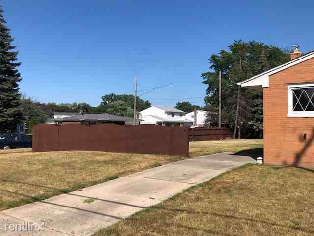 26100 Burg Rd - Photo 3 of 19