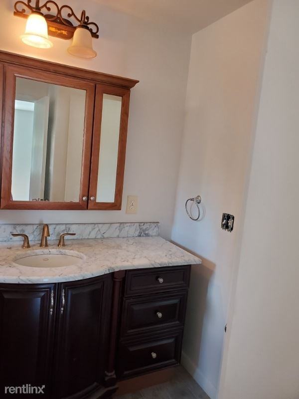 109 Driftwood Lane - Photo 3 of 34