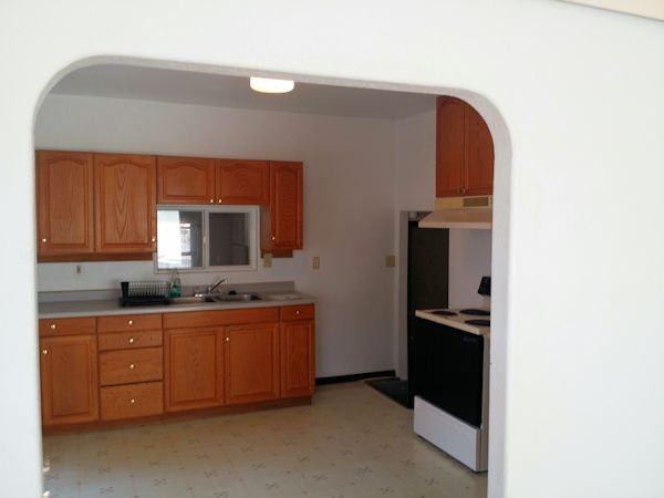 208 6th Ave - Photo 2 of 9