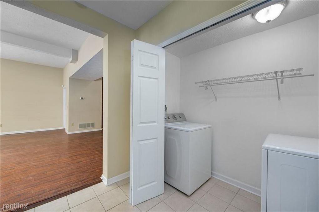 4114 John Avenue - Photo 3 of 8