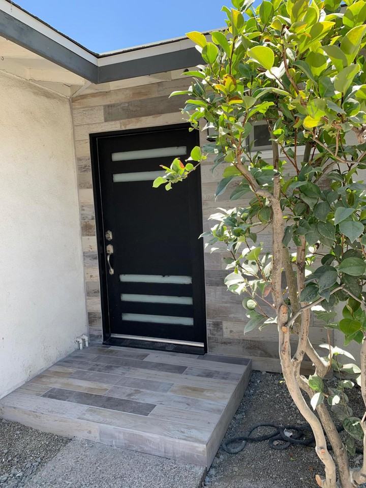 26003 Adamor Rd - Photo 2 of 27