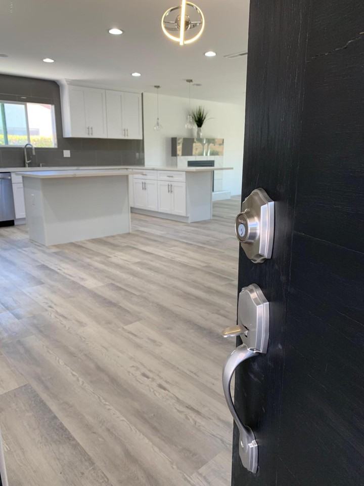 26003 Adamor Rd - Photo 3 of 27