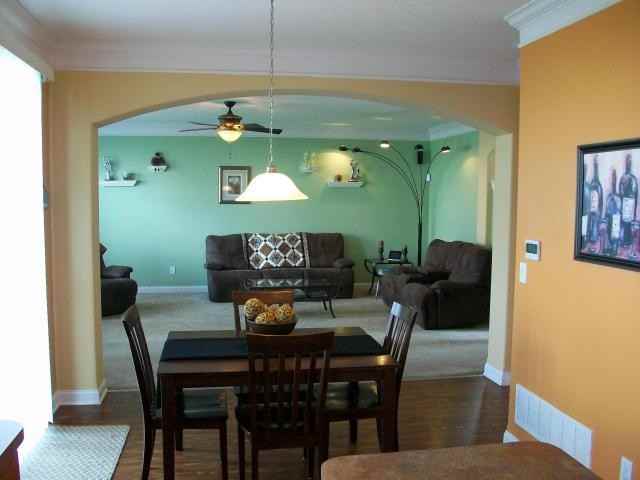 434 Hemhill Dr - Photo 3 of 20