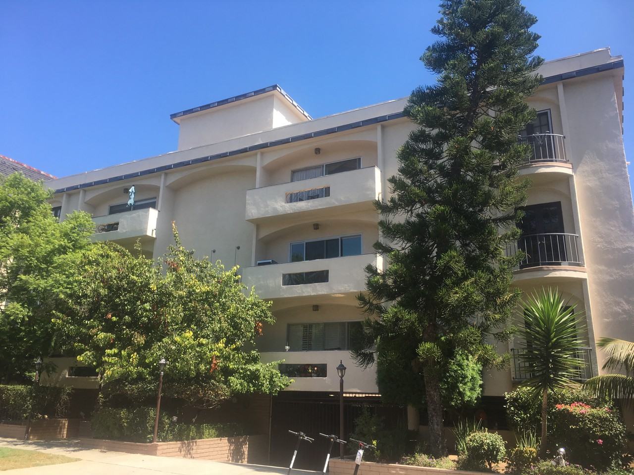 11820 Mayfield Avenue #212 - Photo 2 of 21