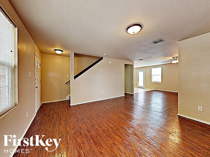 4233 German Pointer Way - Photo 2 of 17