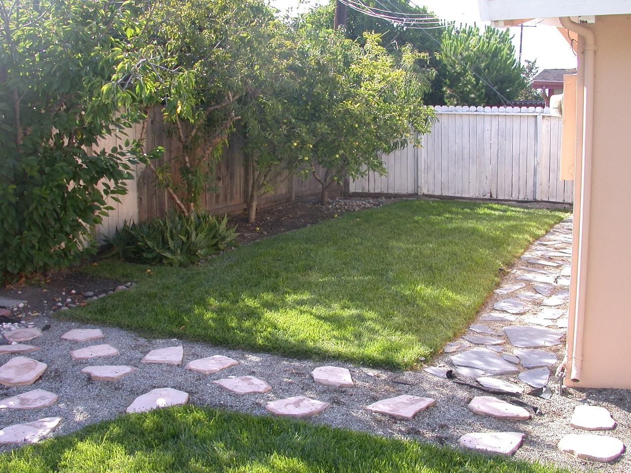 1274 Socorro Ave - Photo 2 of 12