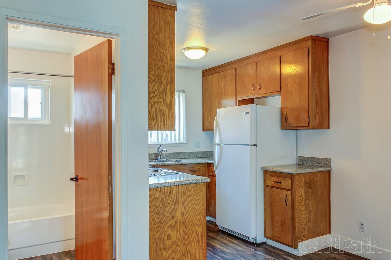 Gateway Apartments - Photo 2 of 12