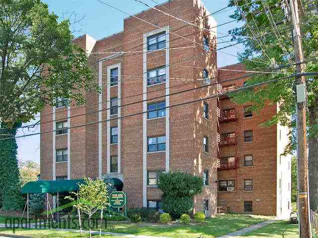 Wood Arms Apartments - Photo 2 of 7