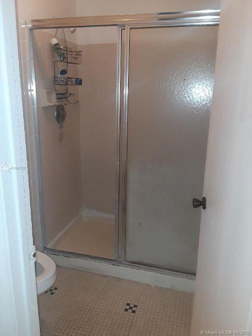 1467 Sussex Drive - Photo 3 of 5