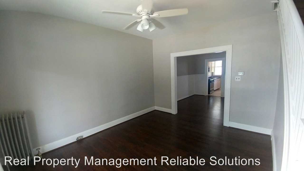 513 S Longwood Street - Photo 2 of 11