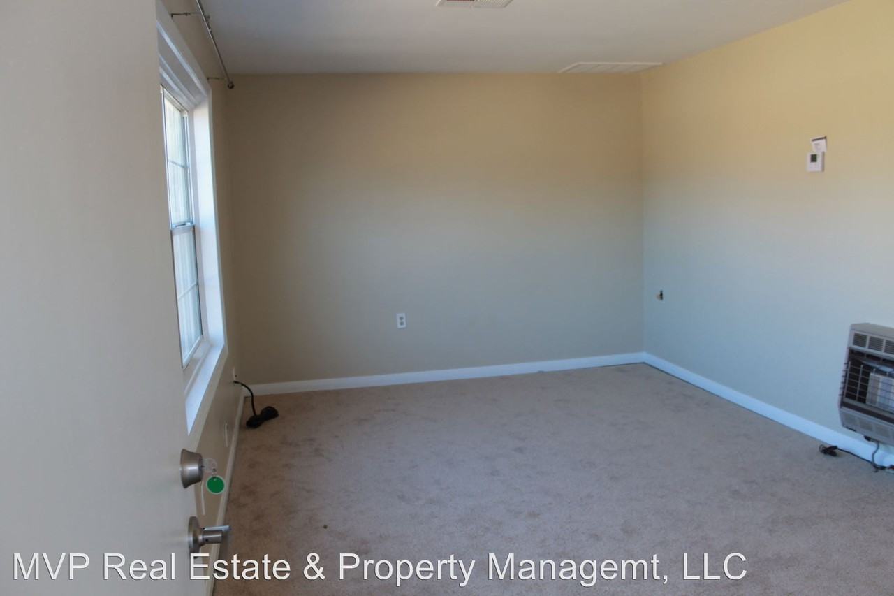 904 E. Rose - Photo 3 of 17