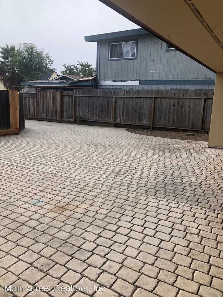 151 Clay - Photo 3 of 8