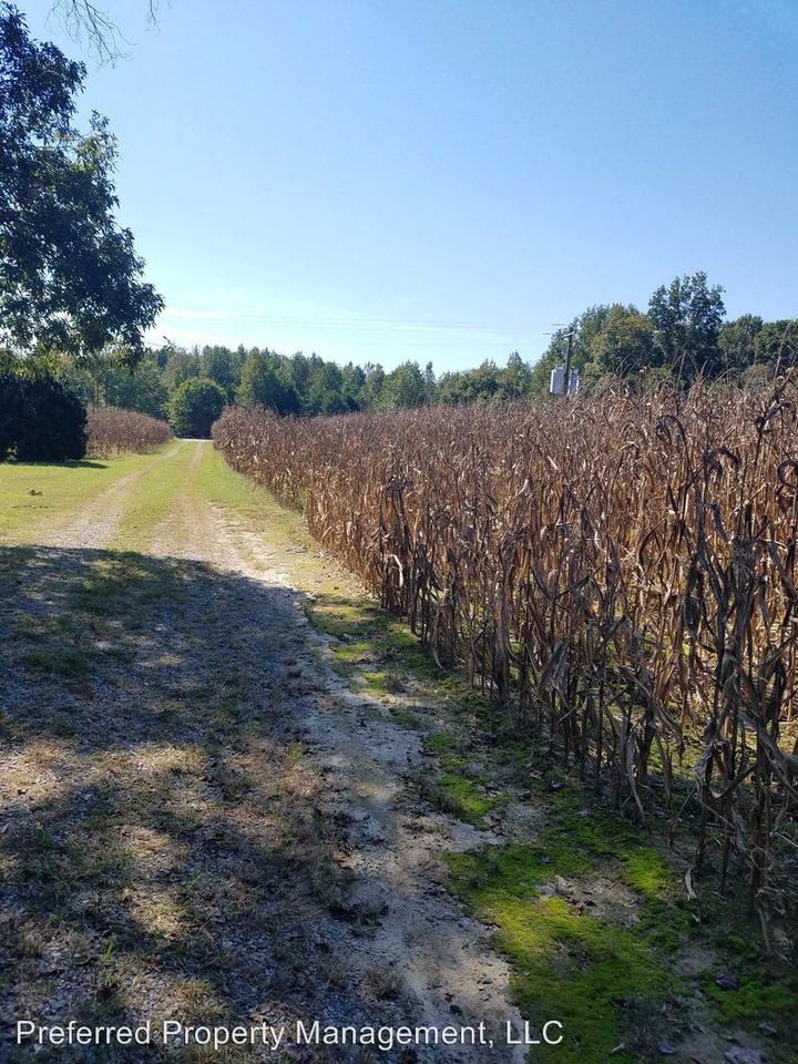 1253 Bumpass Rd - Photo 2 of 31