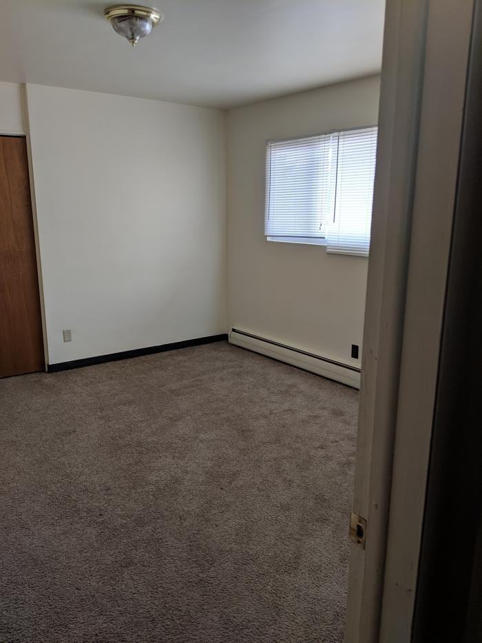 24 Linda St. - Photo 2 of 5