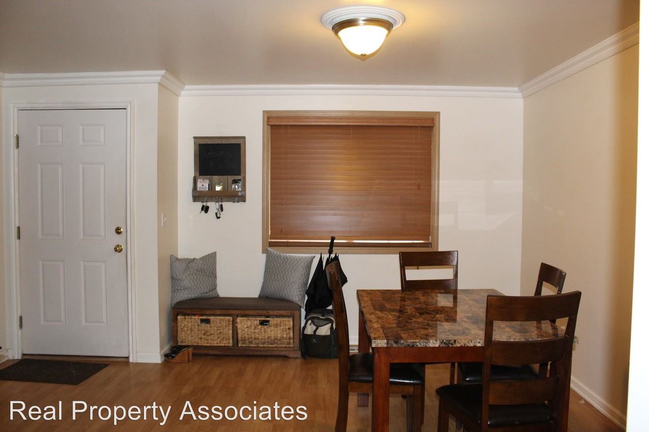 14924 19th Ave W - Photo 3 of 18