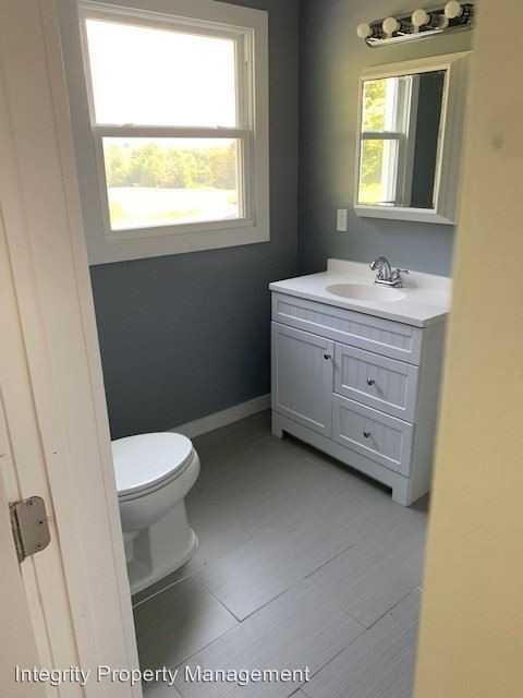 1295 Albany Post Rd - Photo 2 of 26