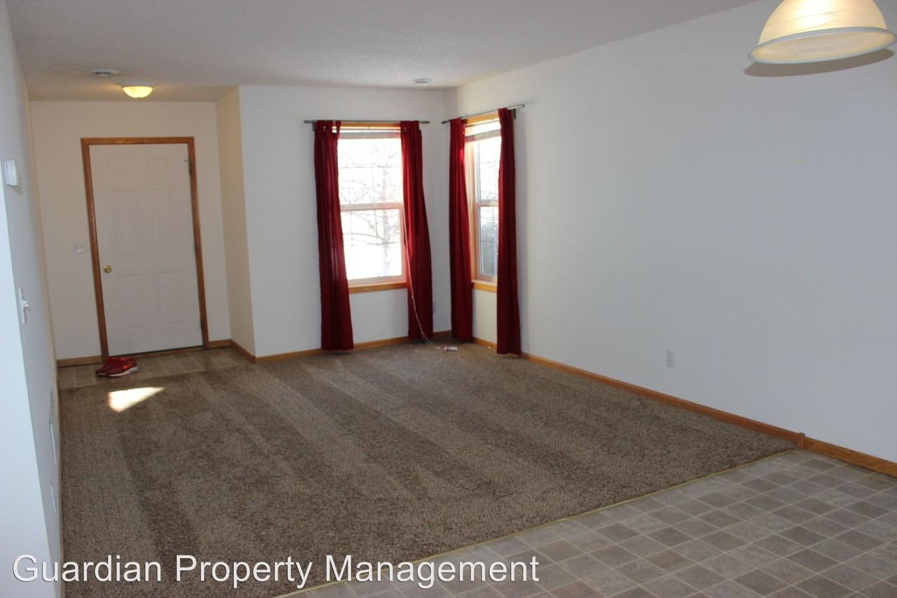 4157 Orleans Drive Ne - Photo 2 of 15