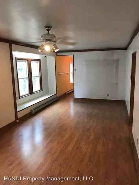 308 Davis Ave - Photo 2 of 24