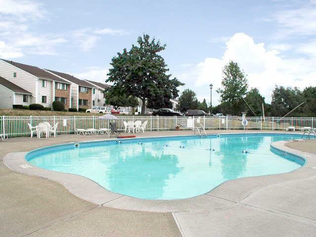 Willow Pond Apartments - Photo 2 of 7