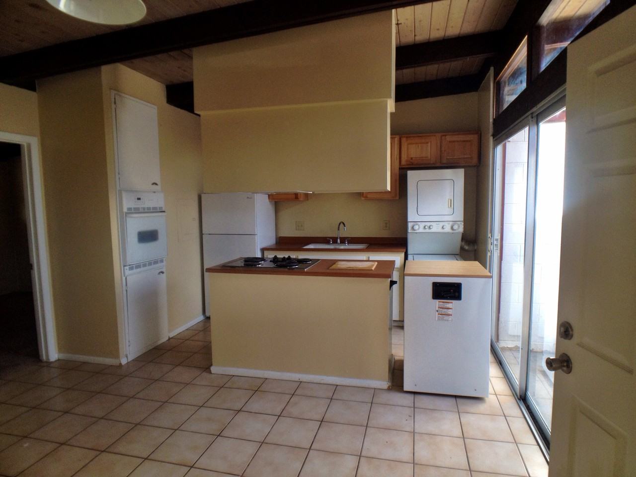 1909 Alvarado Dr Ne #A - Photo 3 of 11