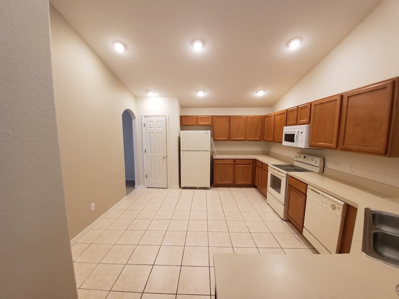 3049 Buckeye Point Dr - Photo 3 of 10