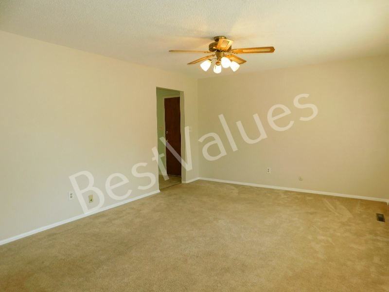 13401 E Nevada Ave - Photo 3 of 19