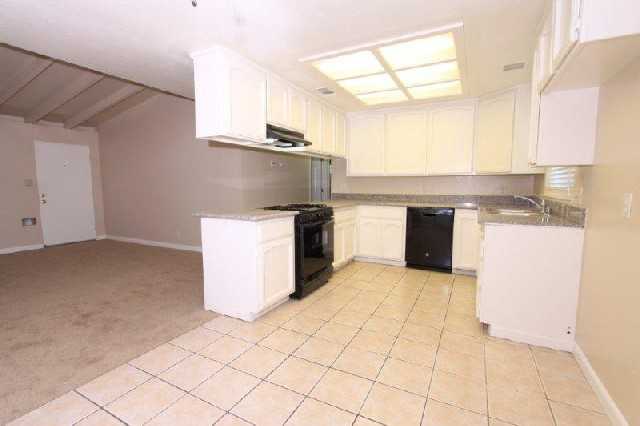 3608 Floral Dr - Photo 4 of 17