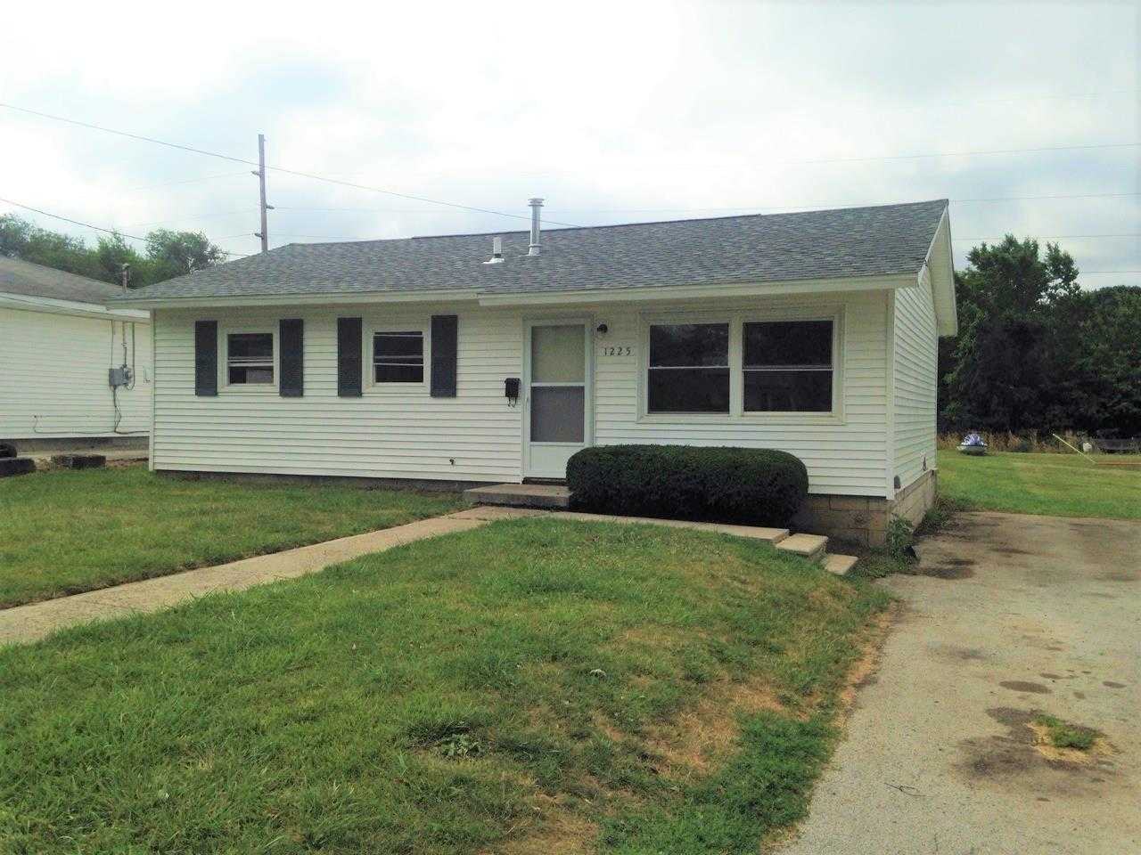 1225 Bernard Ave, Findlay, OH 45840 3 Bedroom House for Rent for 880